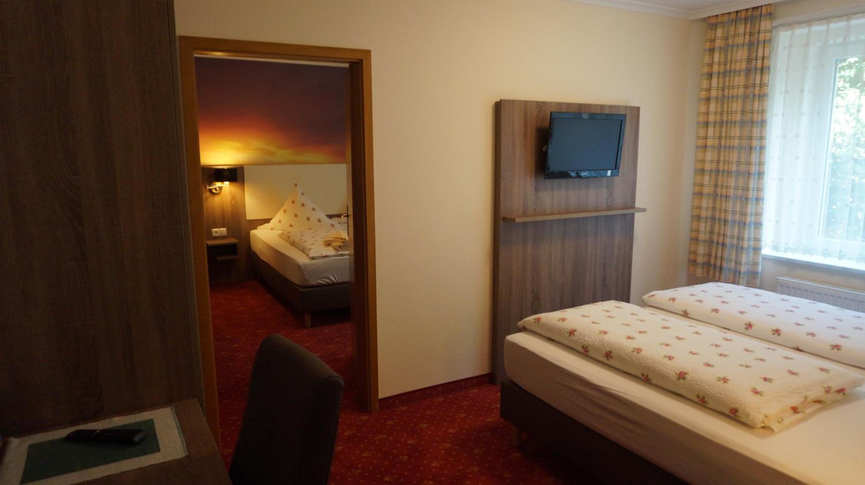 Classic Quadruple Room