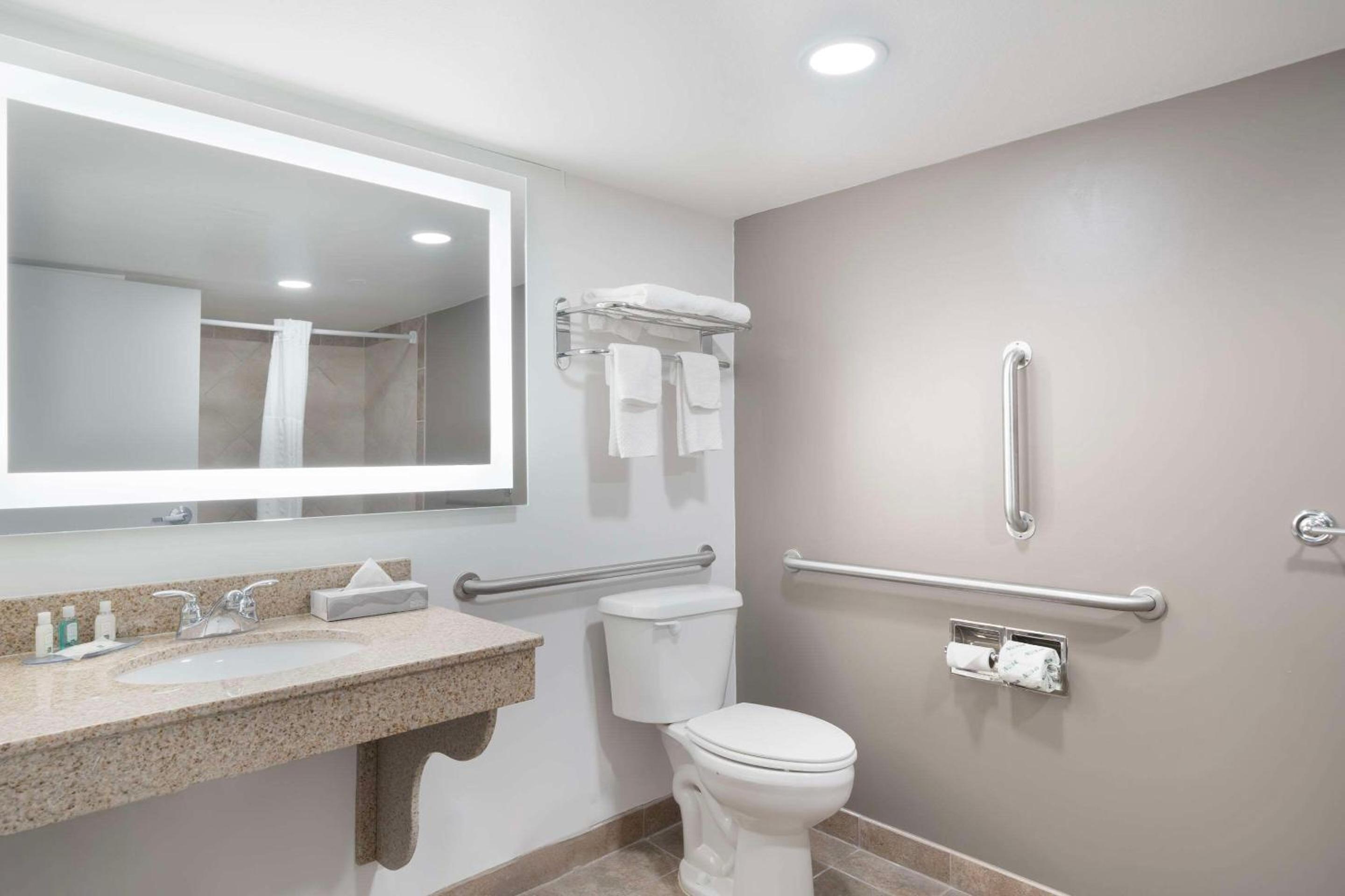 King Room - Non-Smoking