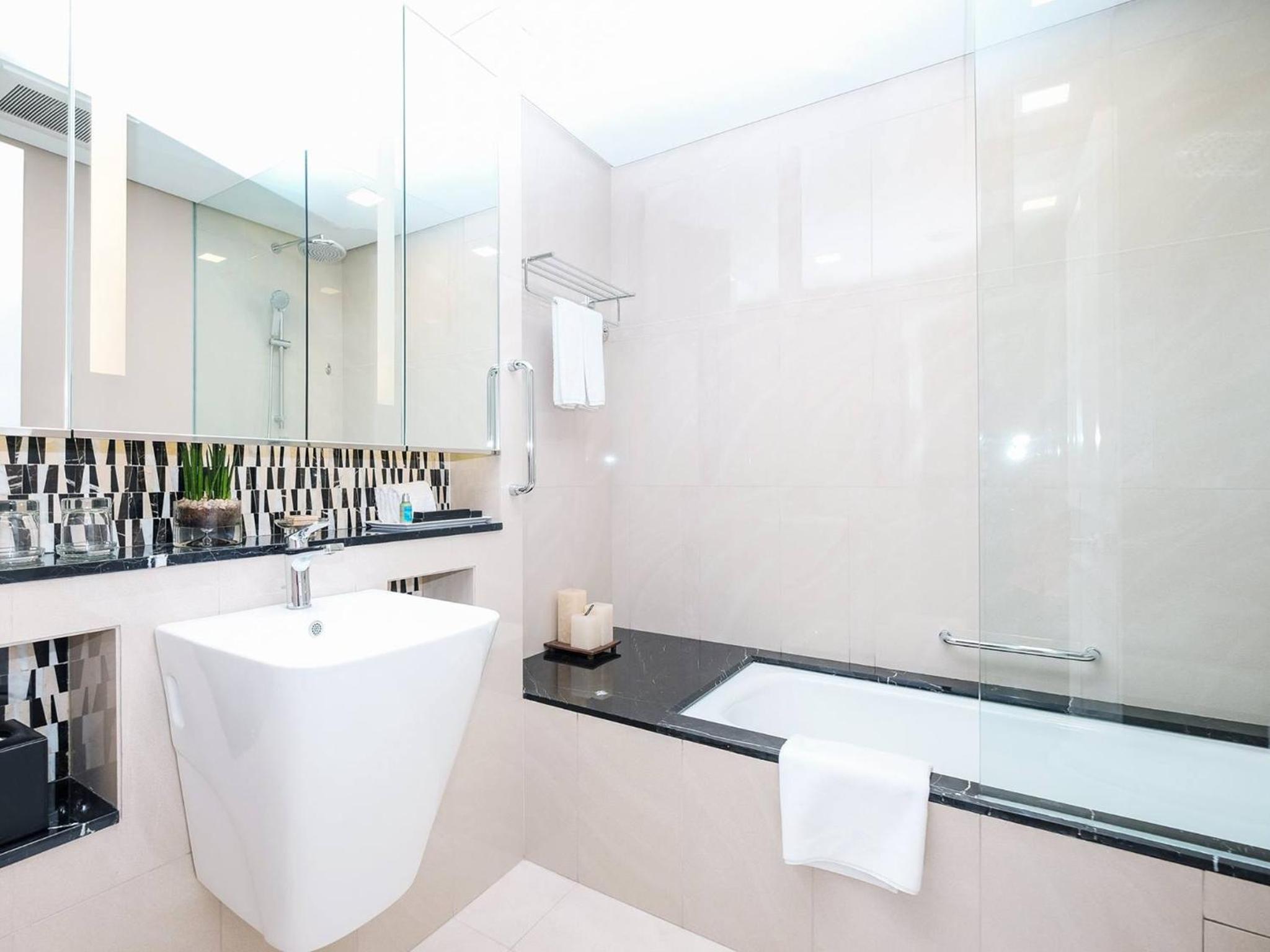 One-Bedroom Executive Suite 