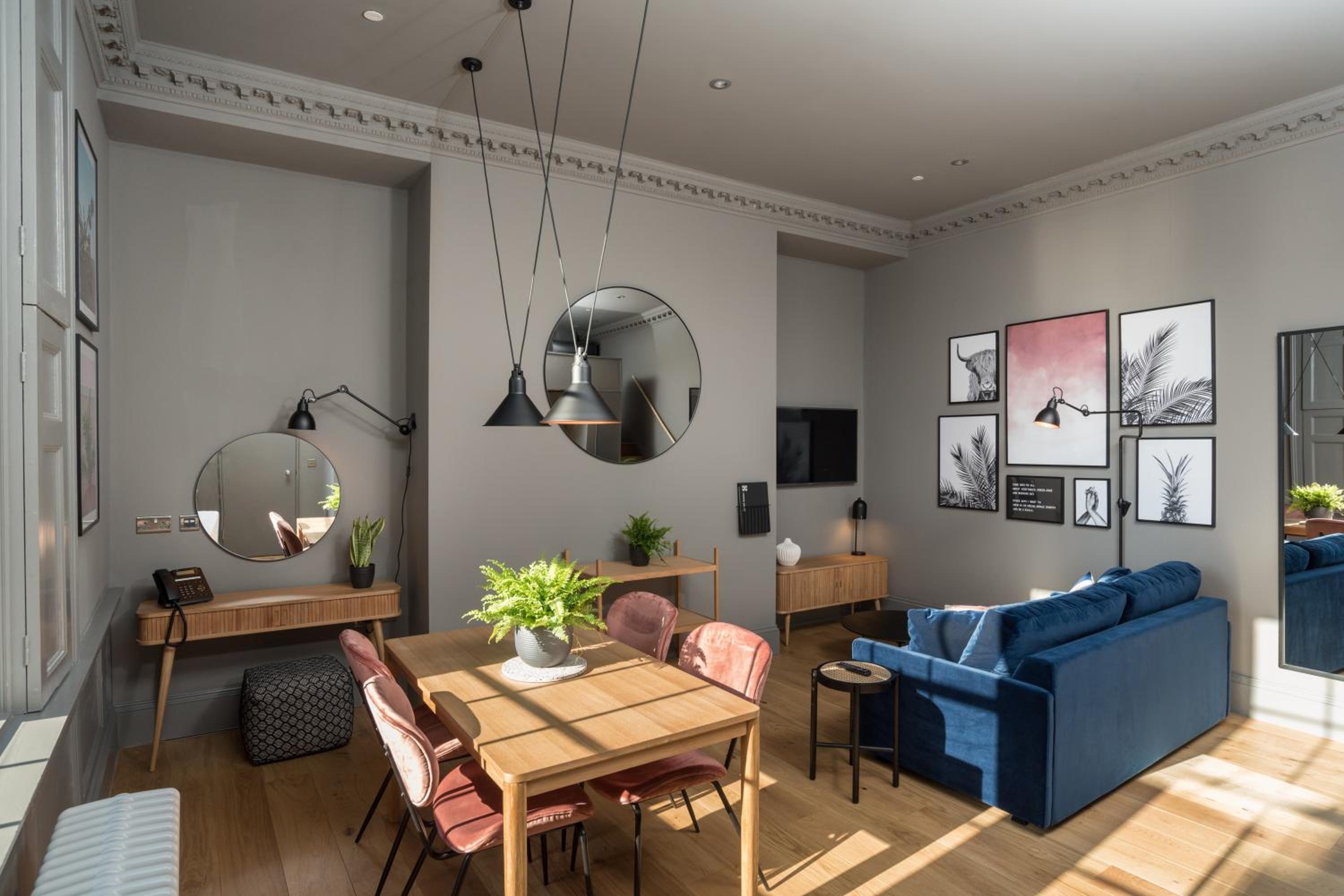 Deluxe Mezzanine Apartment