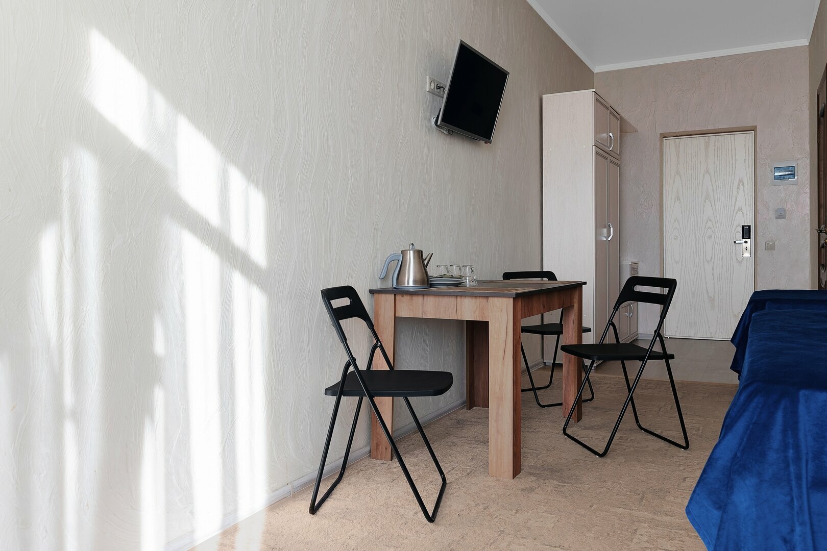 Стандарт 3-х местный с видом на улицу