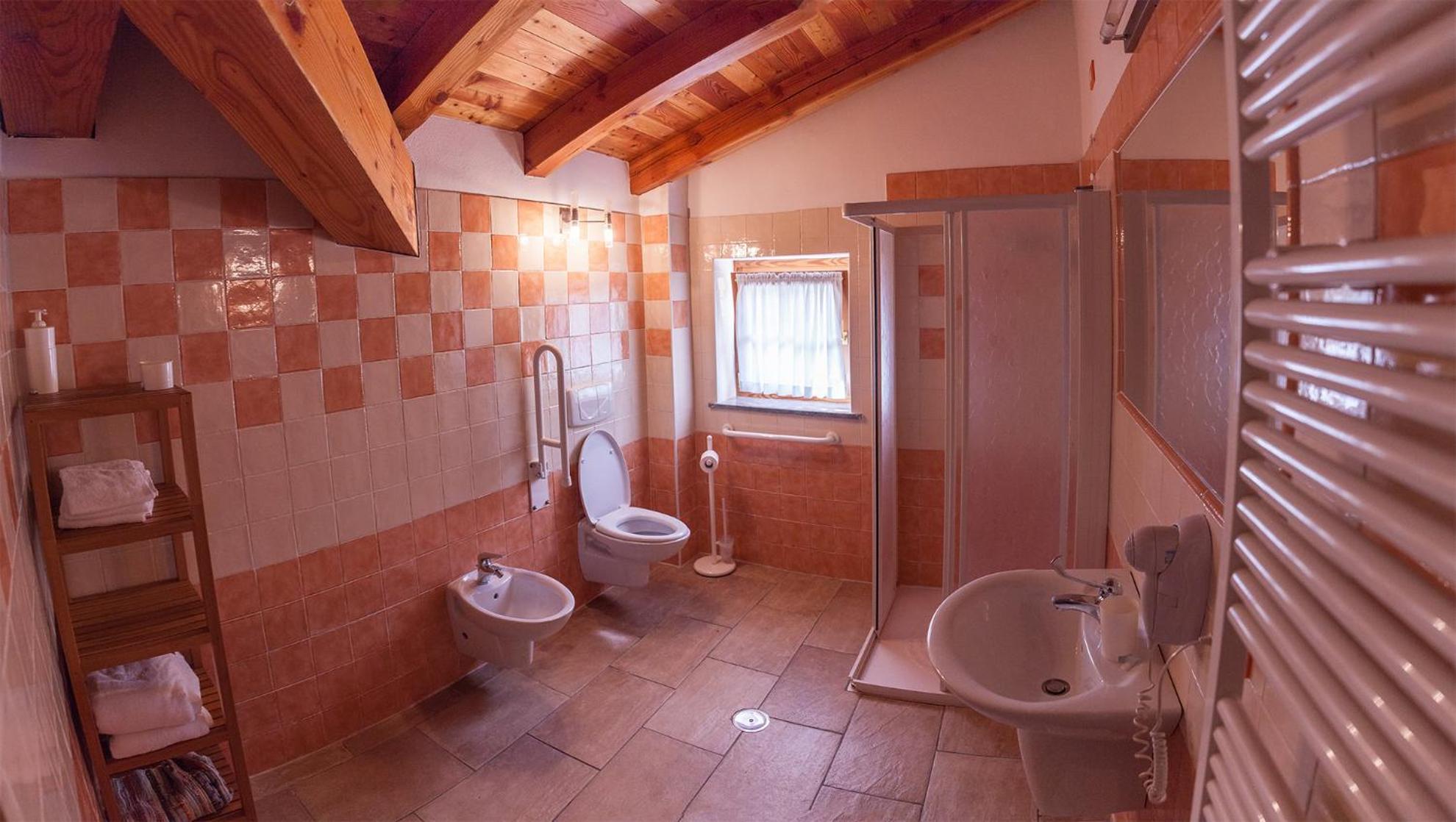 One-Bedroom Apartment (2 Adults)