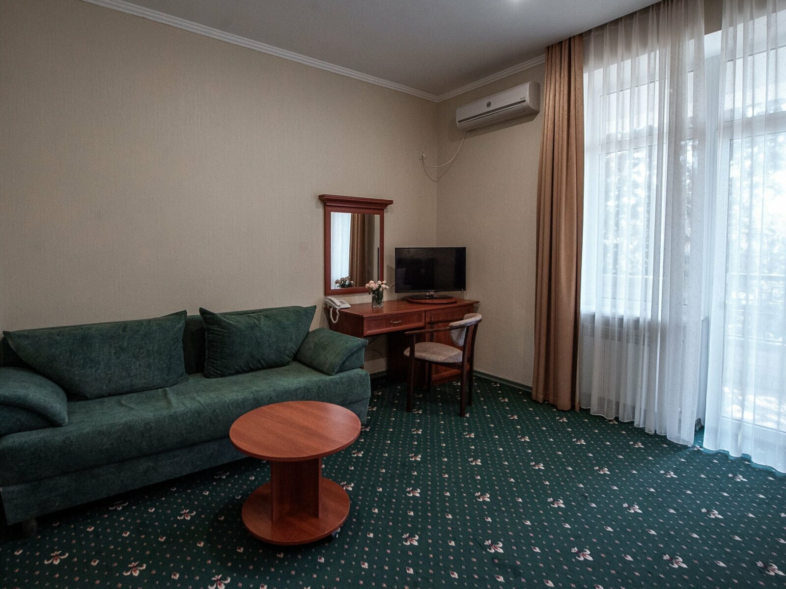 Стандарт с балконом