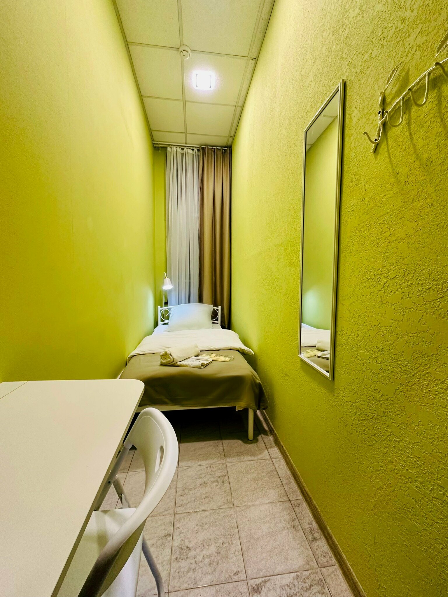 Одноместный номер с общим душем и туалетом