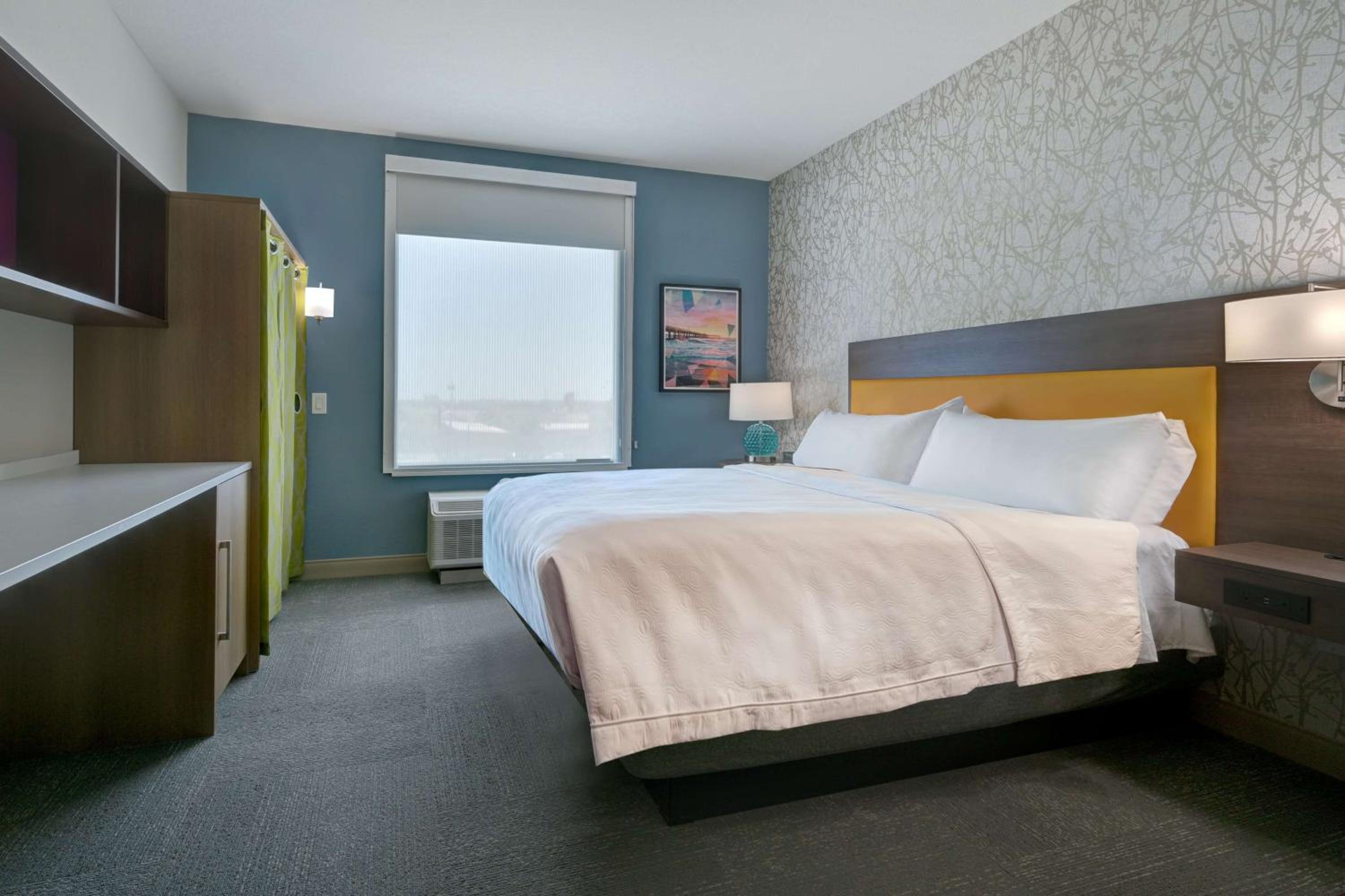 King Studio Suite - Non-Smoking