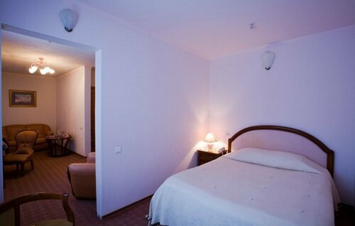 Трехместный номер с балконом