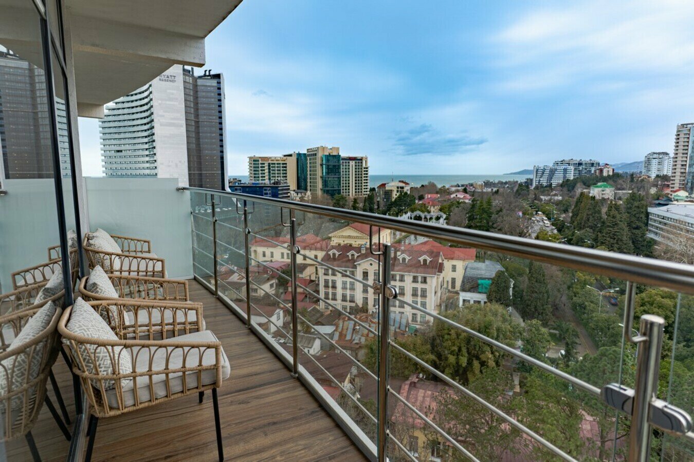 Премиальная студи с видом на море! Самый центр! До набережной и пляжа 5 минут!