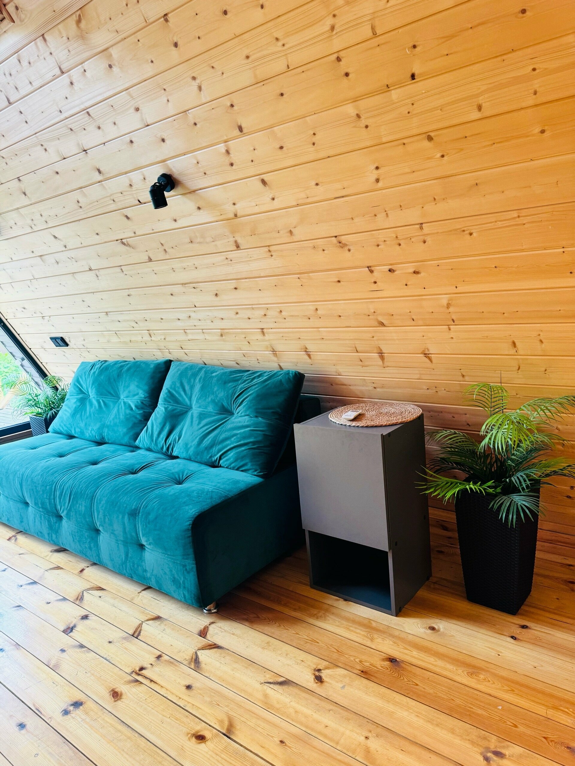 Дом треугольником