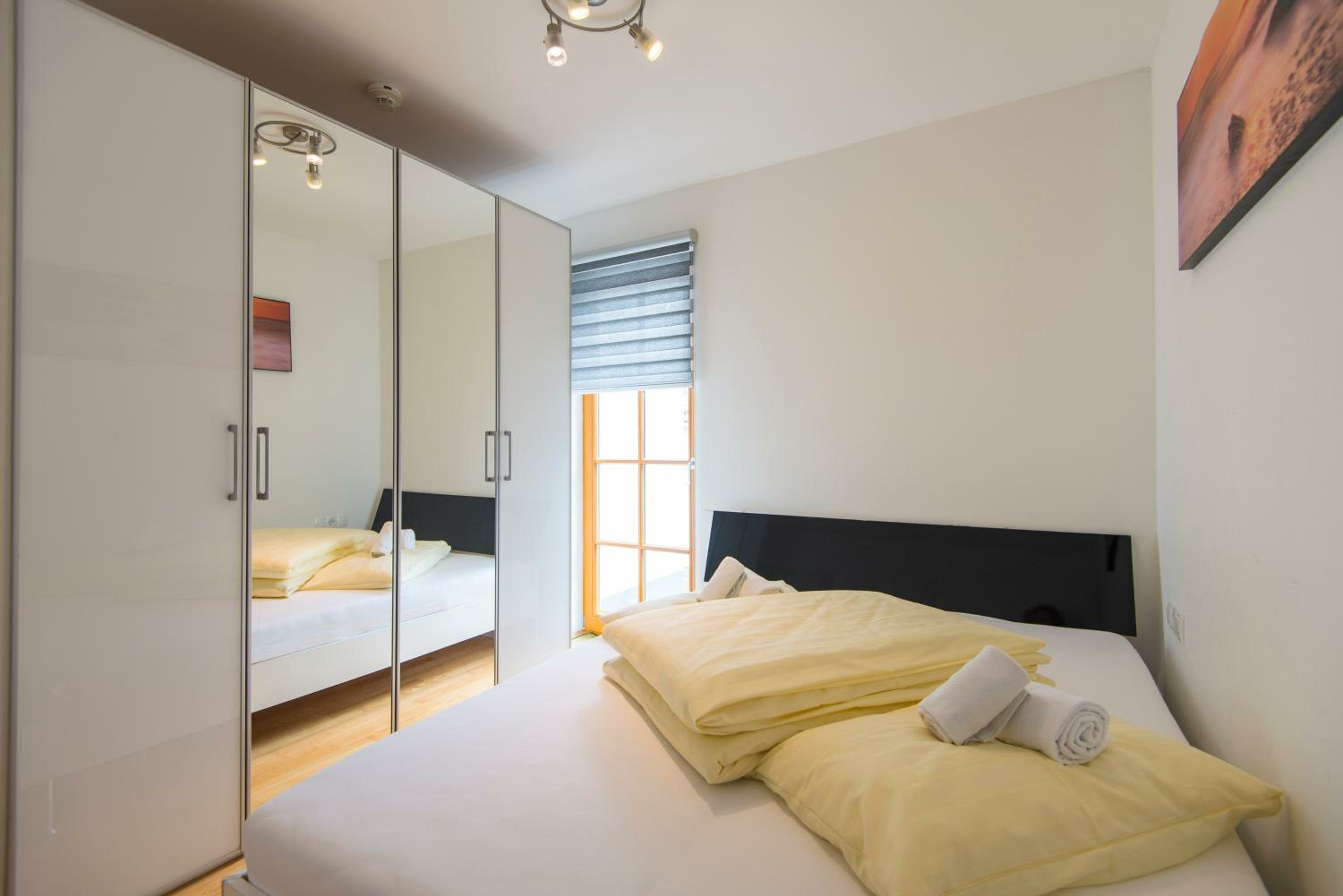 Three-Bedroom Apartmen with Sofa Bed