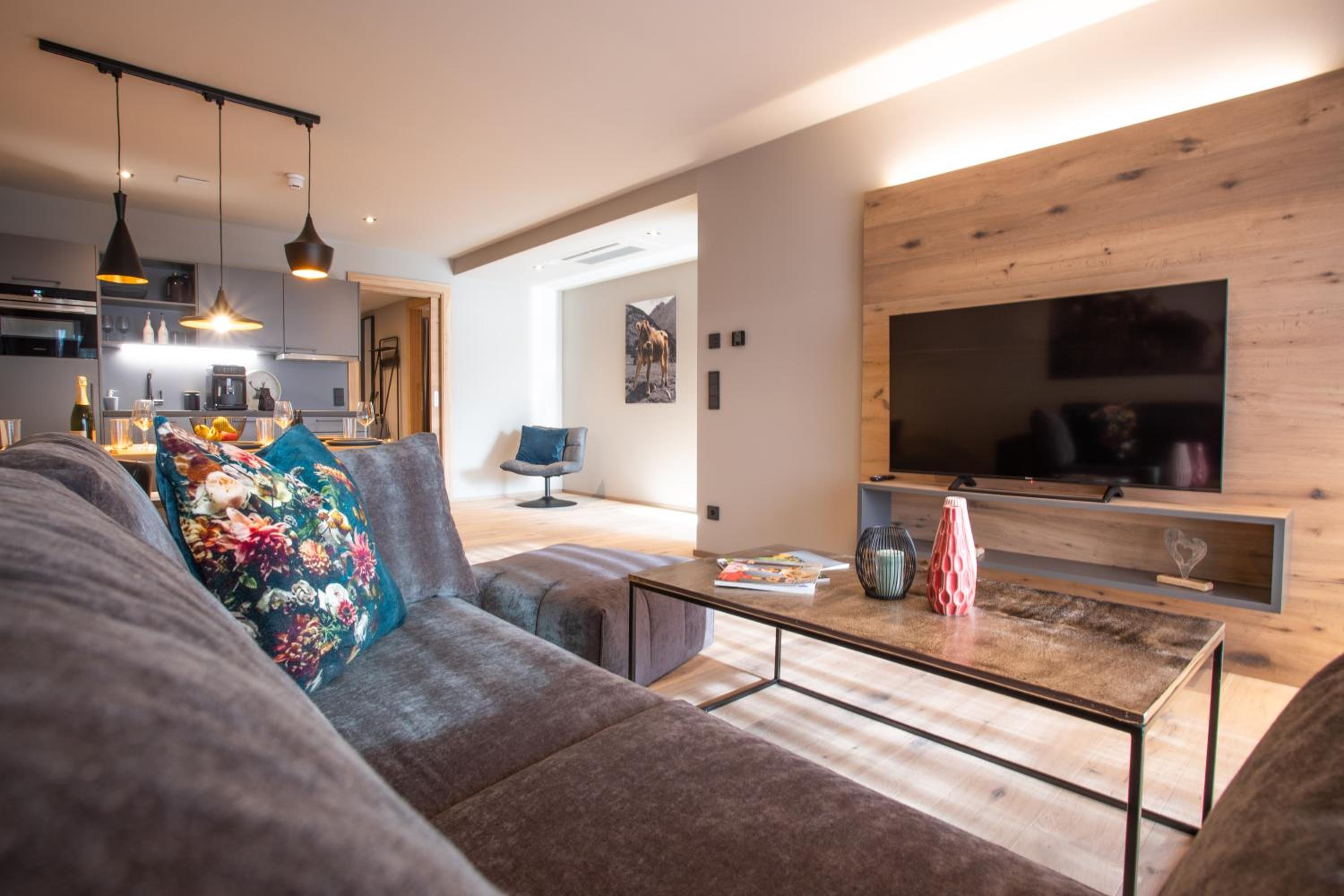 One-Bedroom Apartment with Terrace