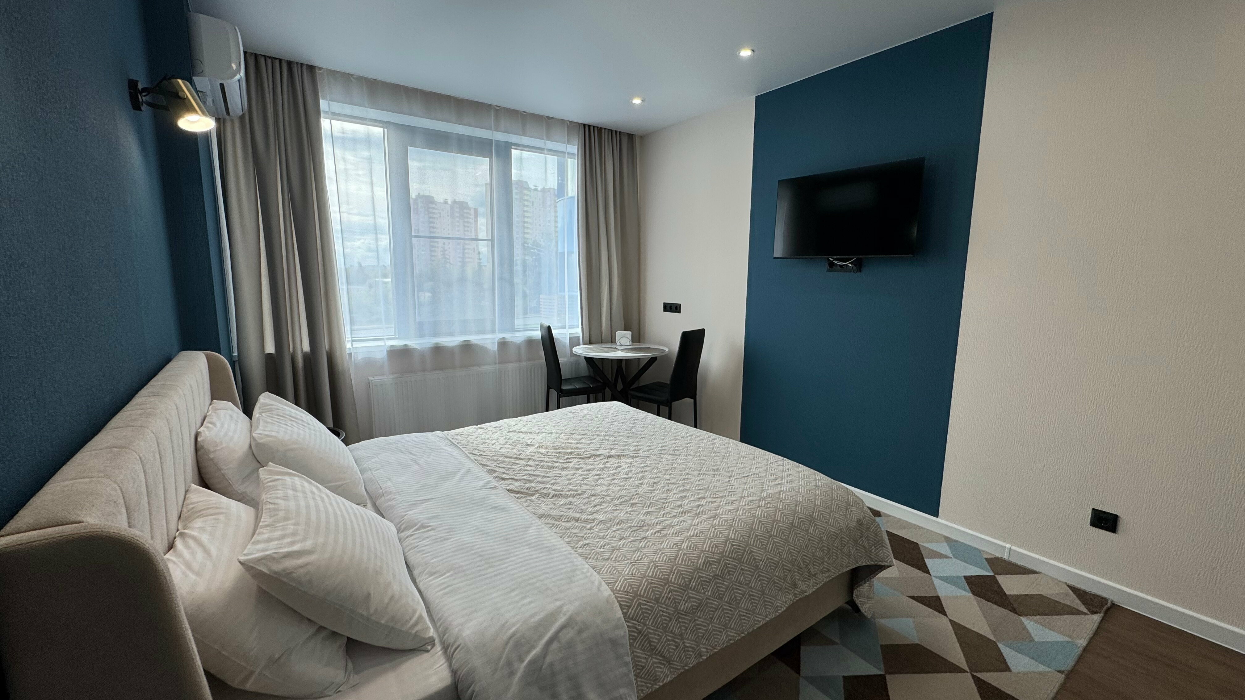 Большой двухместный номер с 1 кроватью