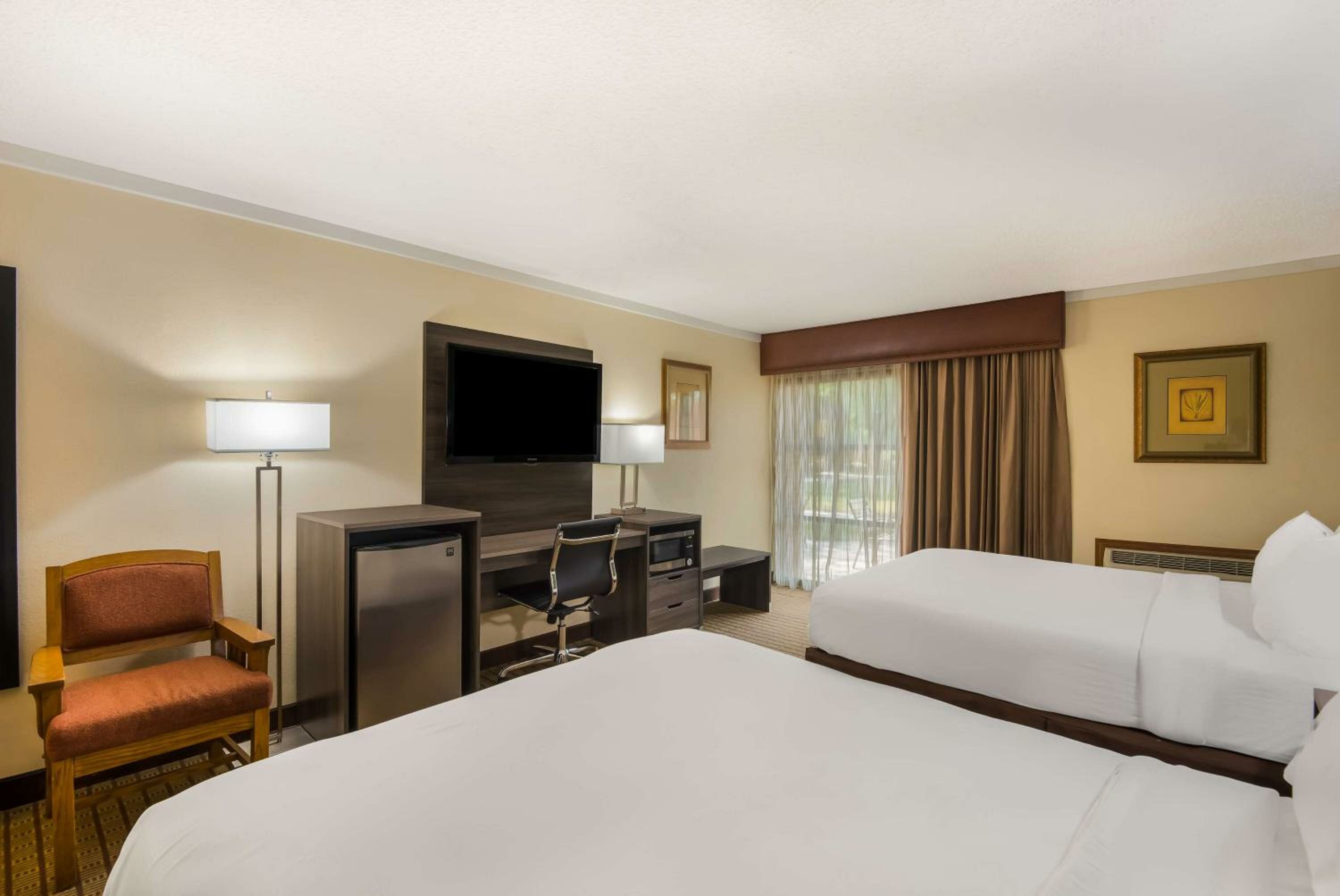 Queen Room with Two Queen Beds - Non-Smoking