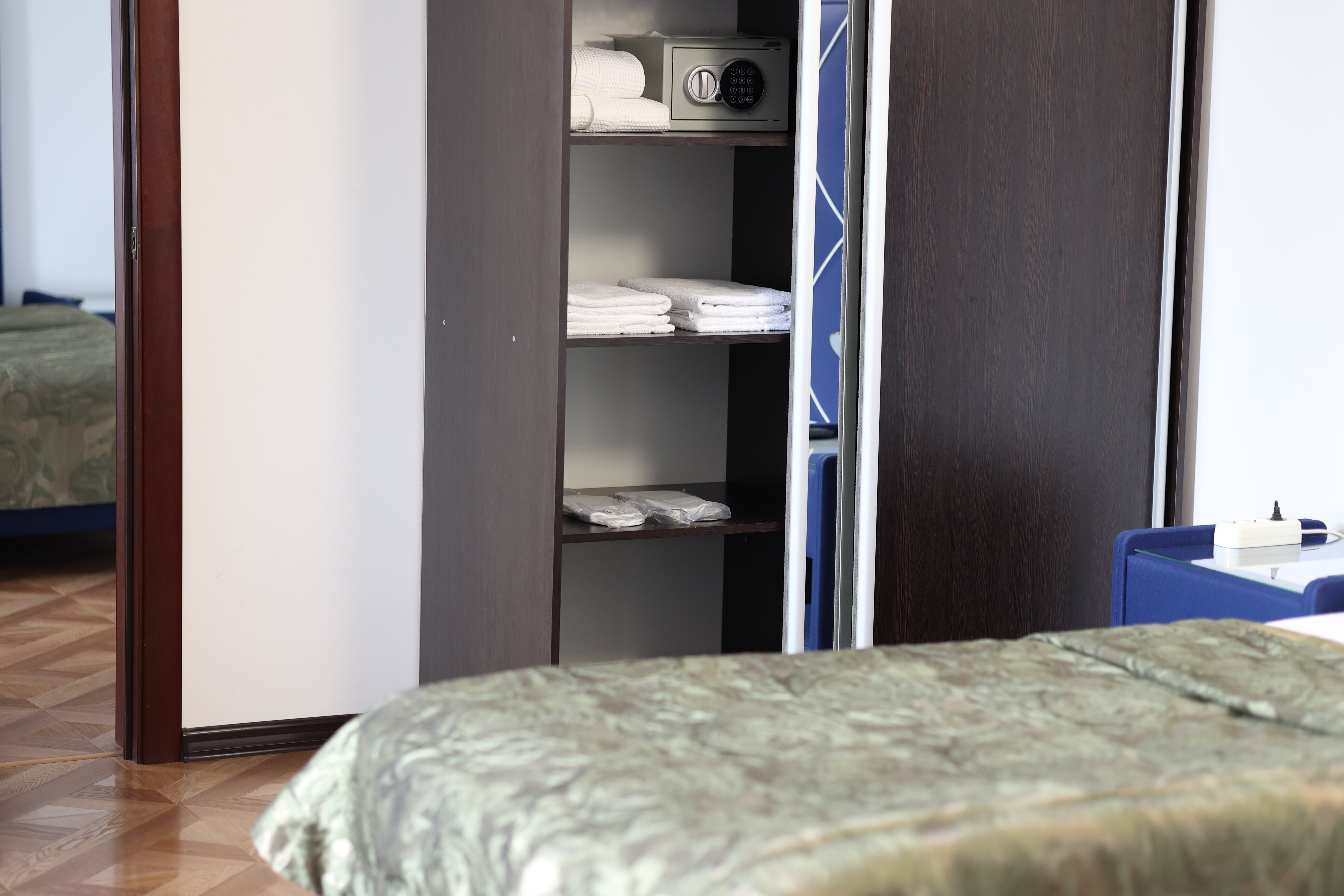 Улучшенный люкс