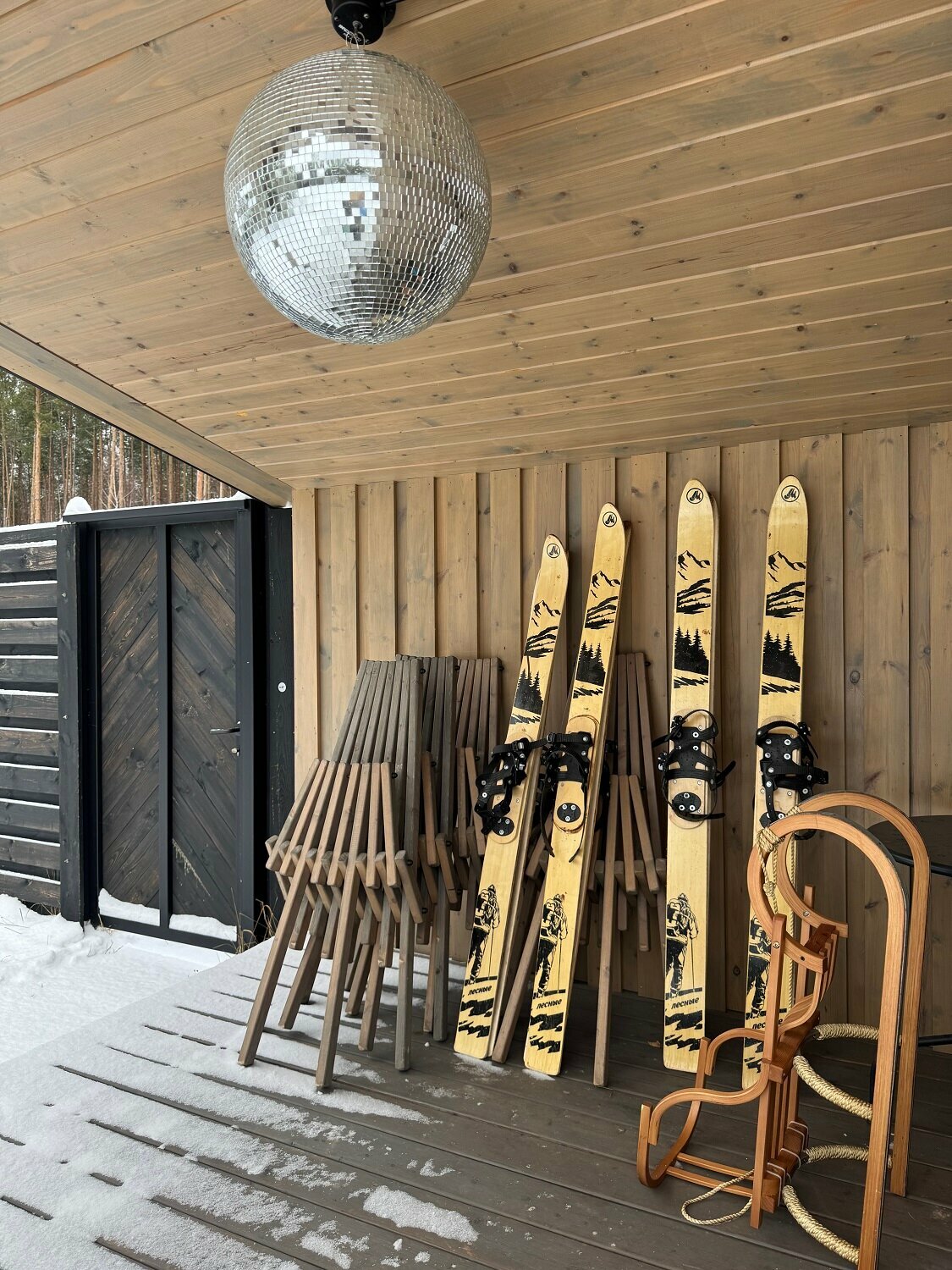 Коттедж с видом на лес