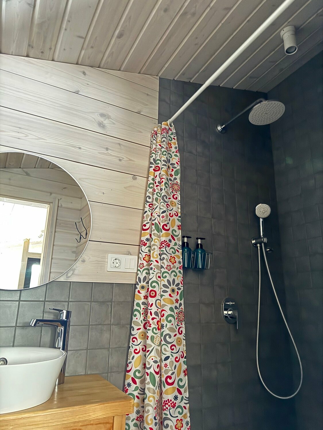 Коттедж с видом на лес