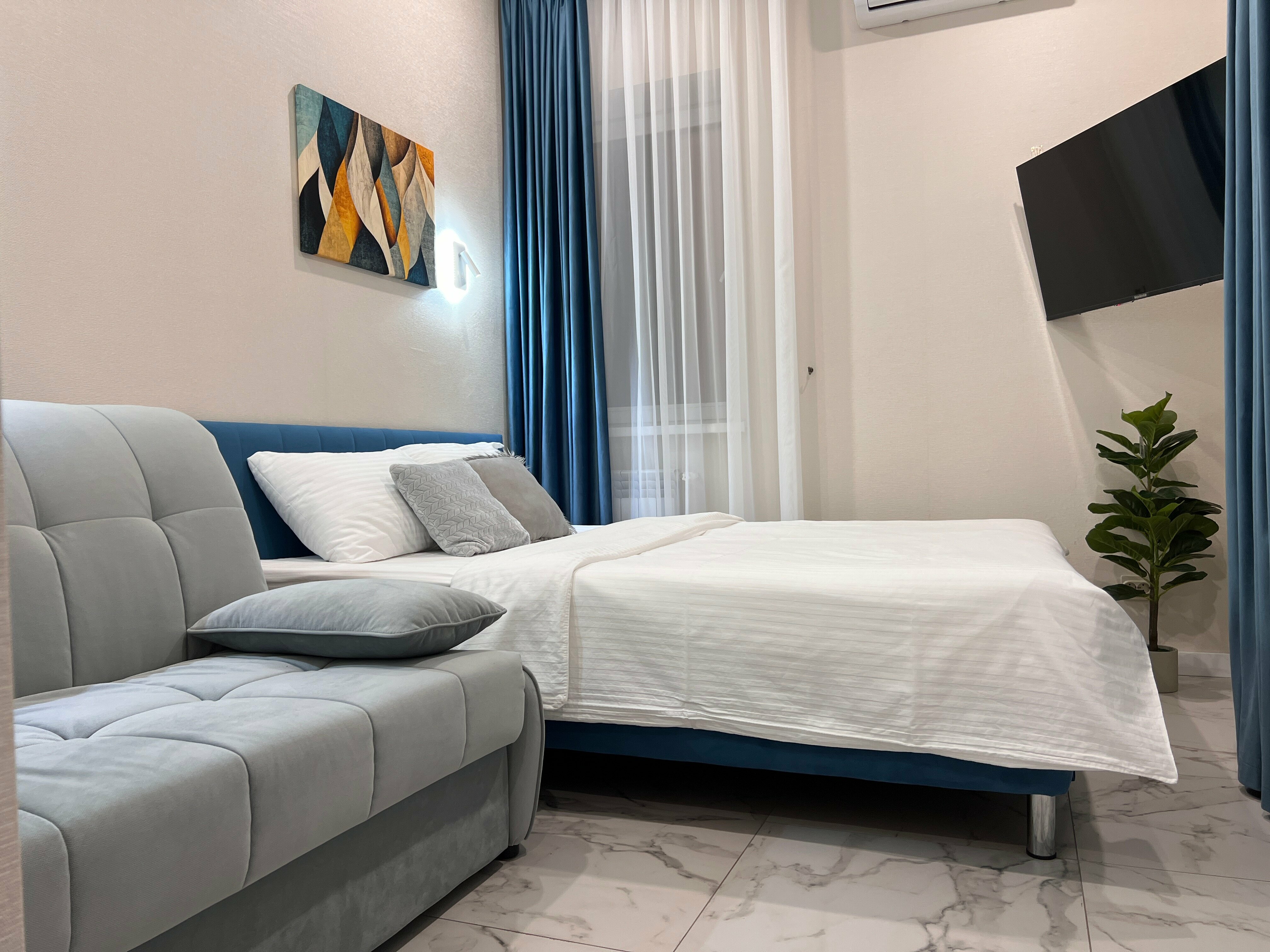 Трехместный номер «Комфорт» с душем