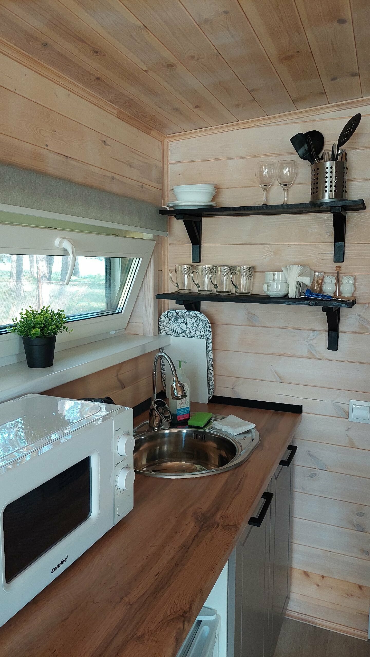 Семейный номер с видом на горы