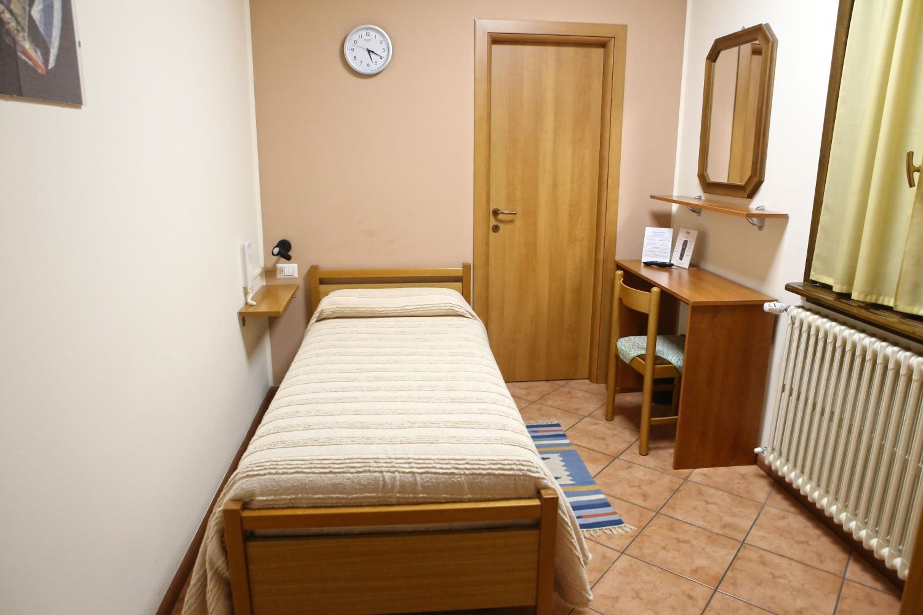 Single Internal Room