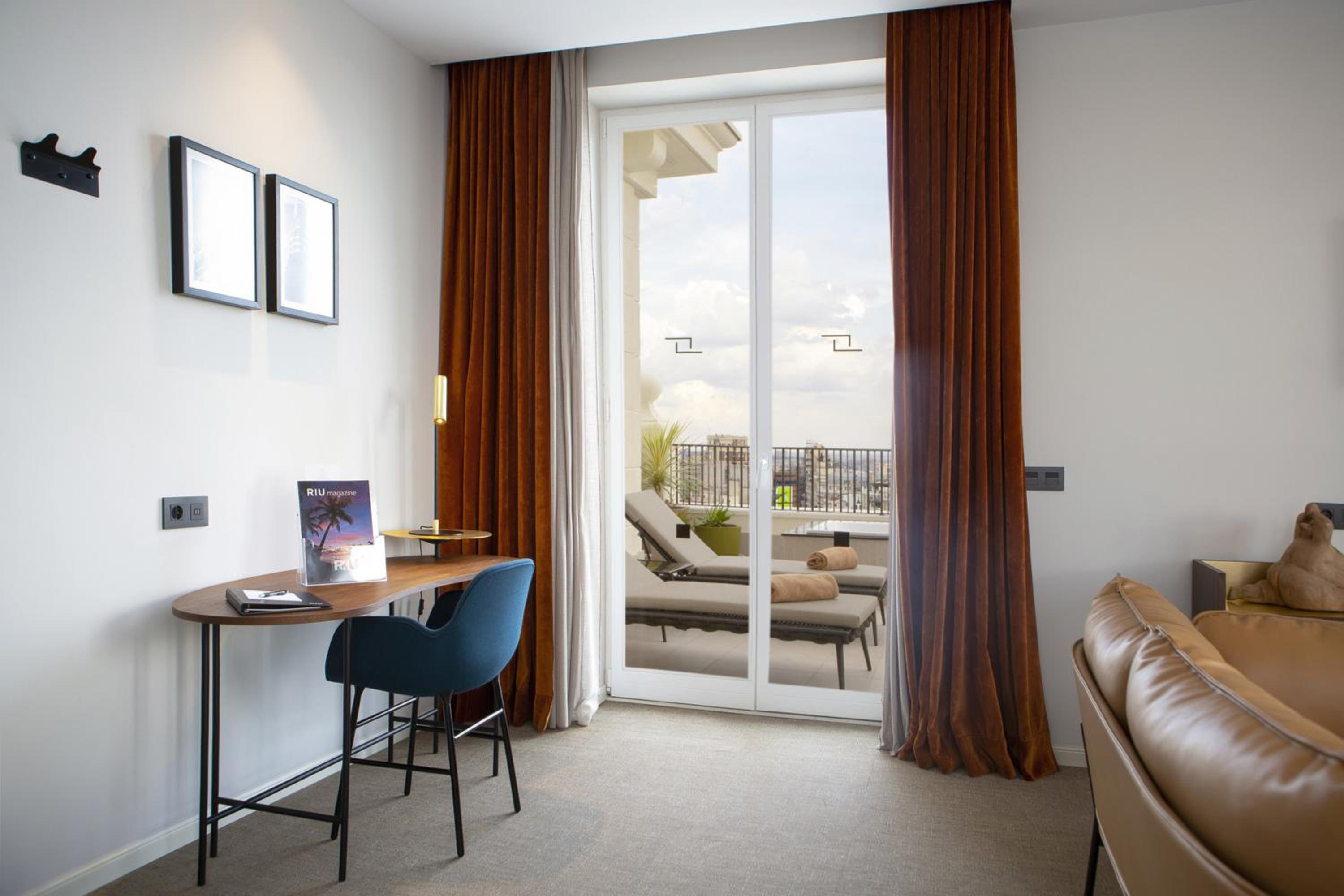 Presidential Suite Package