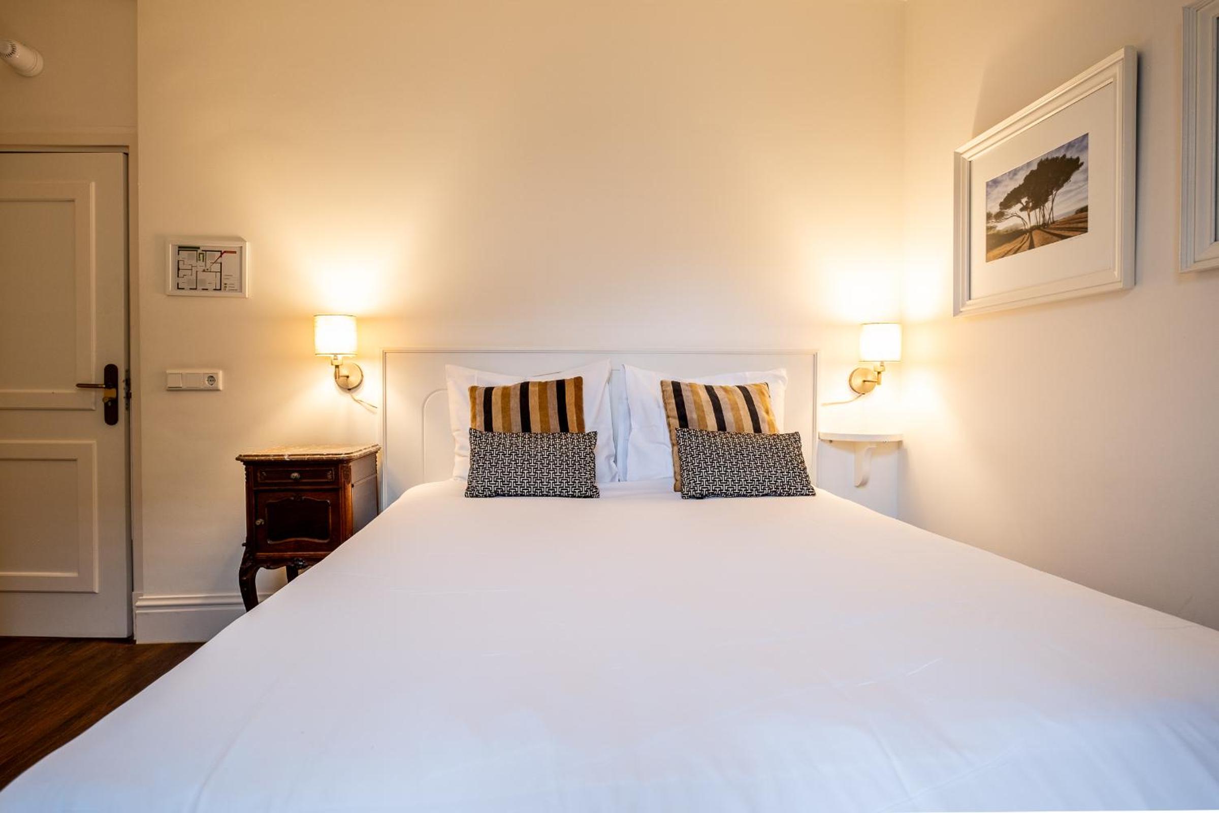 Standard Double Room with Private Bathroom