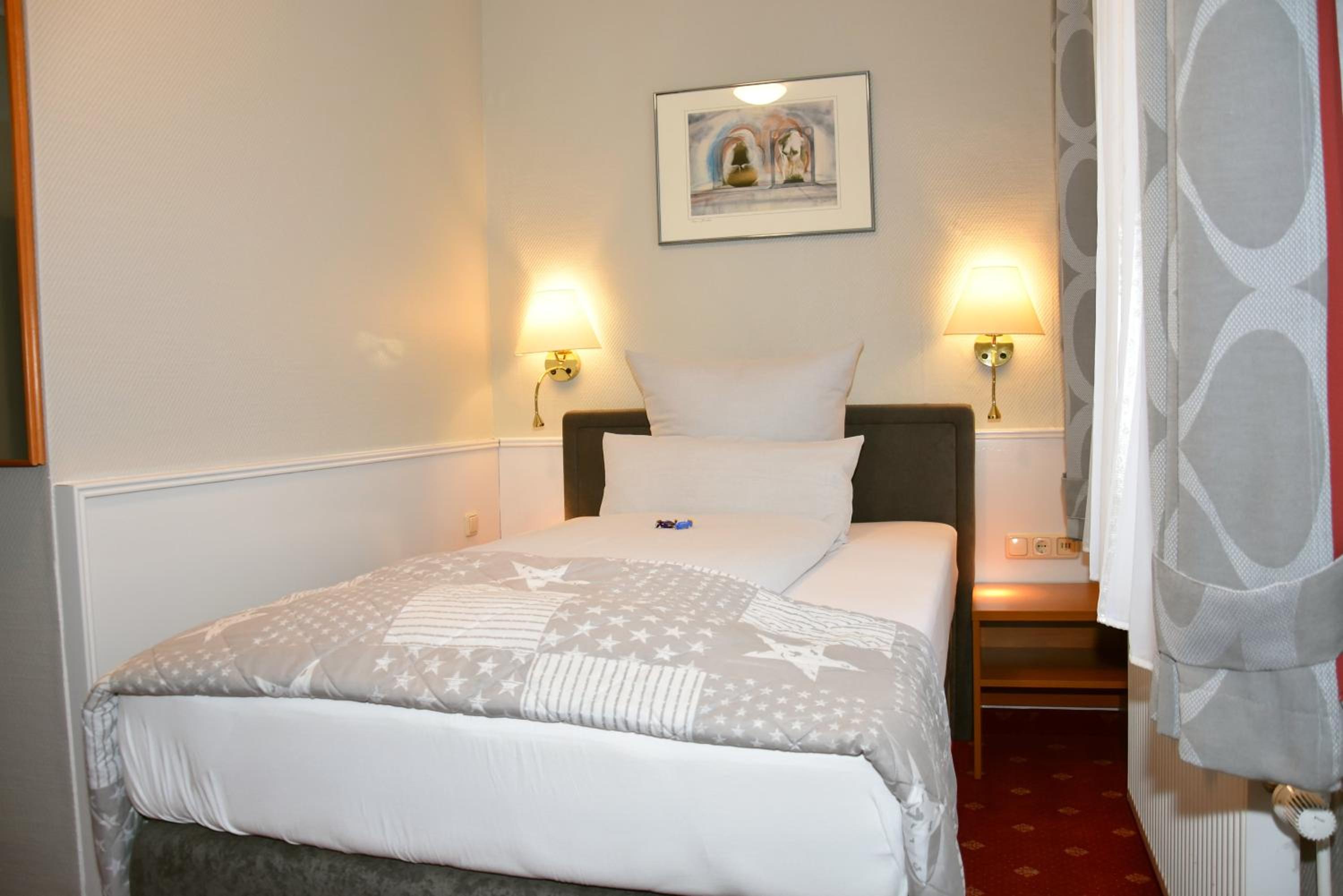 Standard Single Room