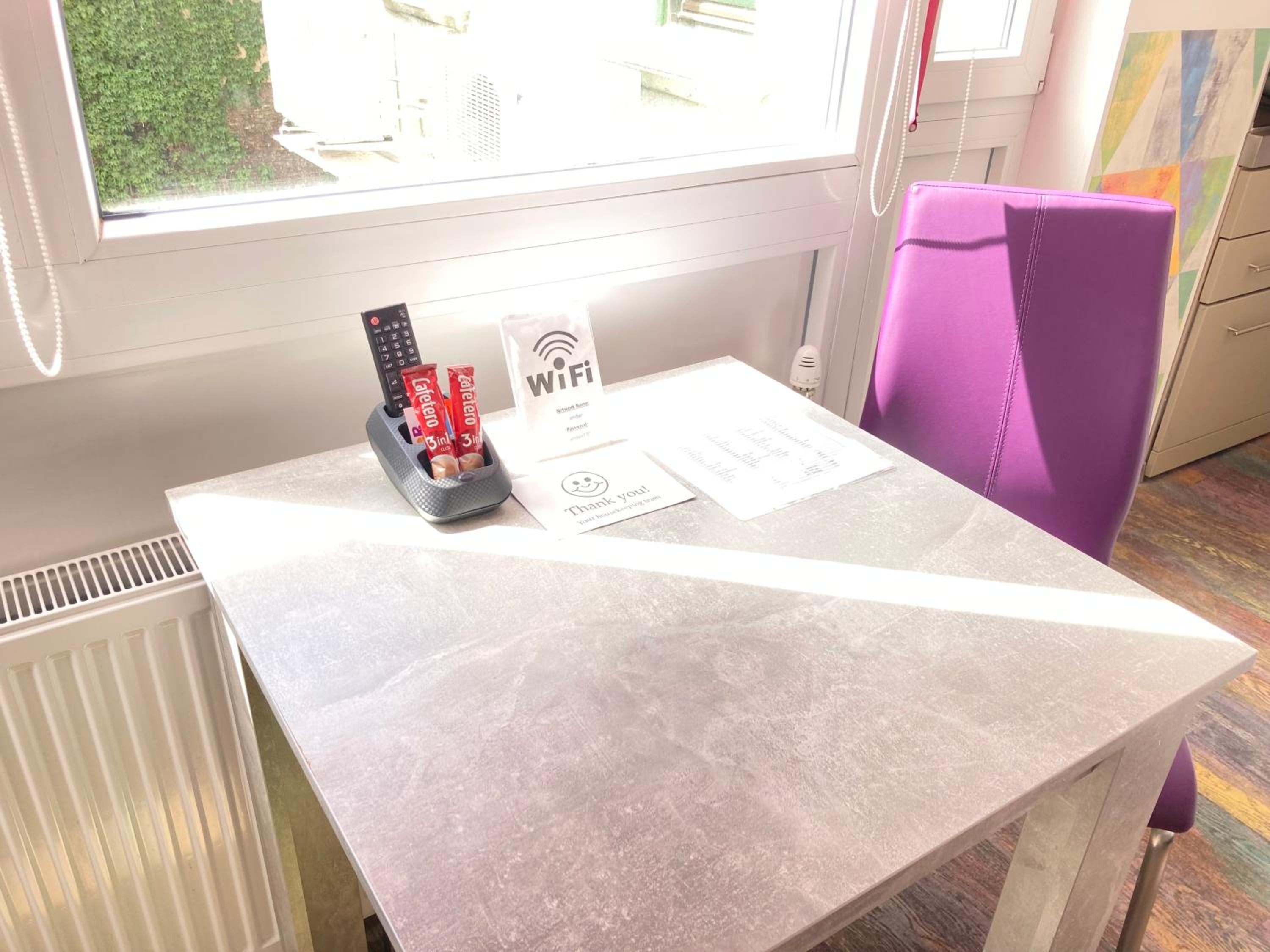 Large Studio - Ground Floor