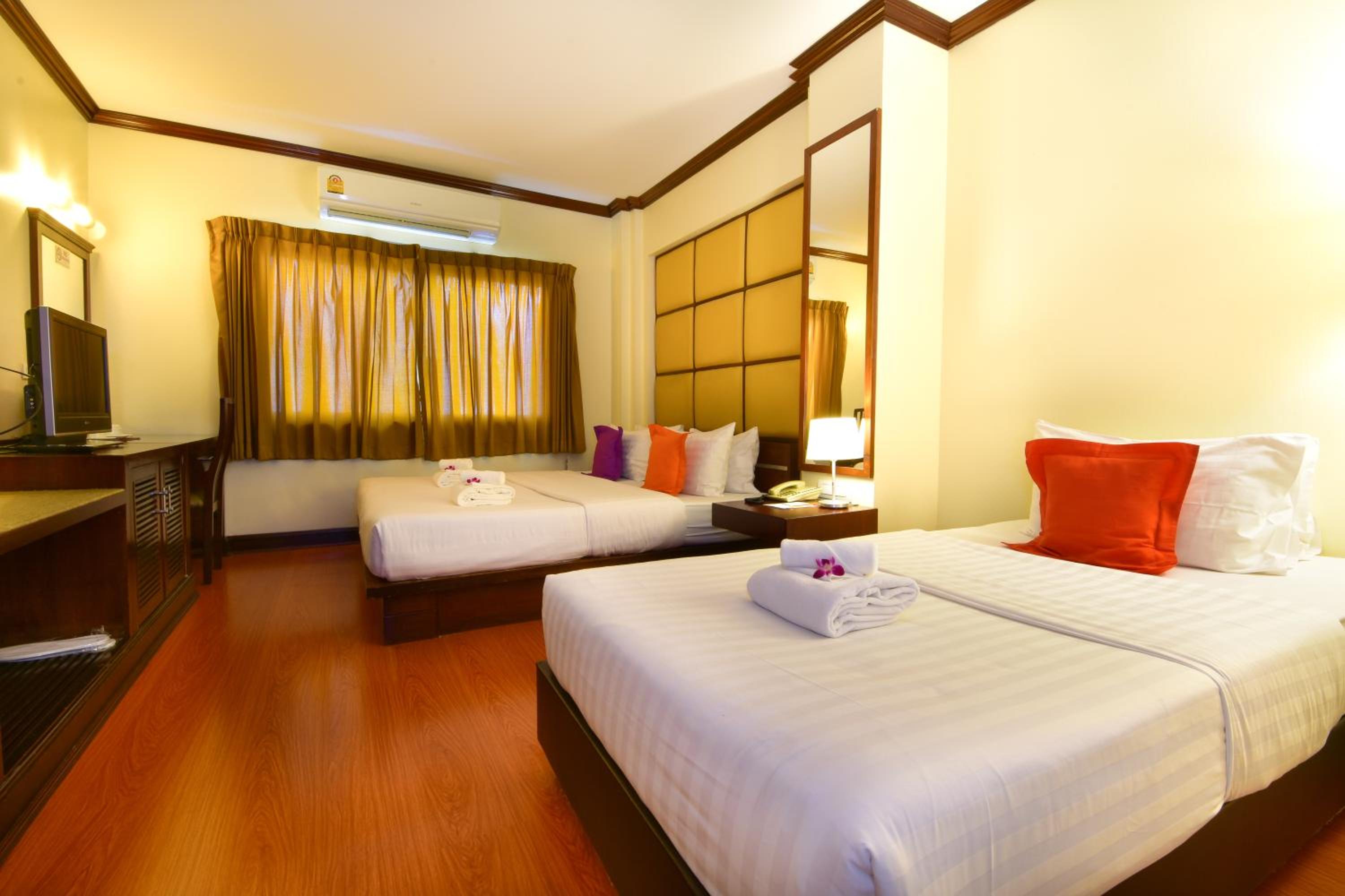 Triple Room