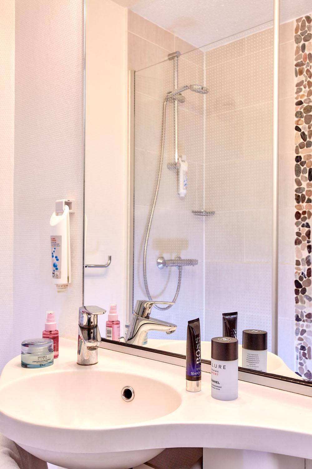 Double Room (2 Adults)