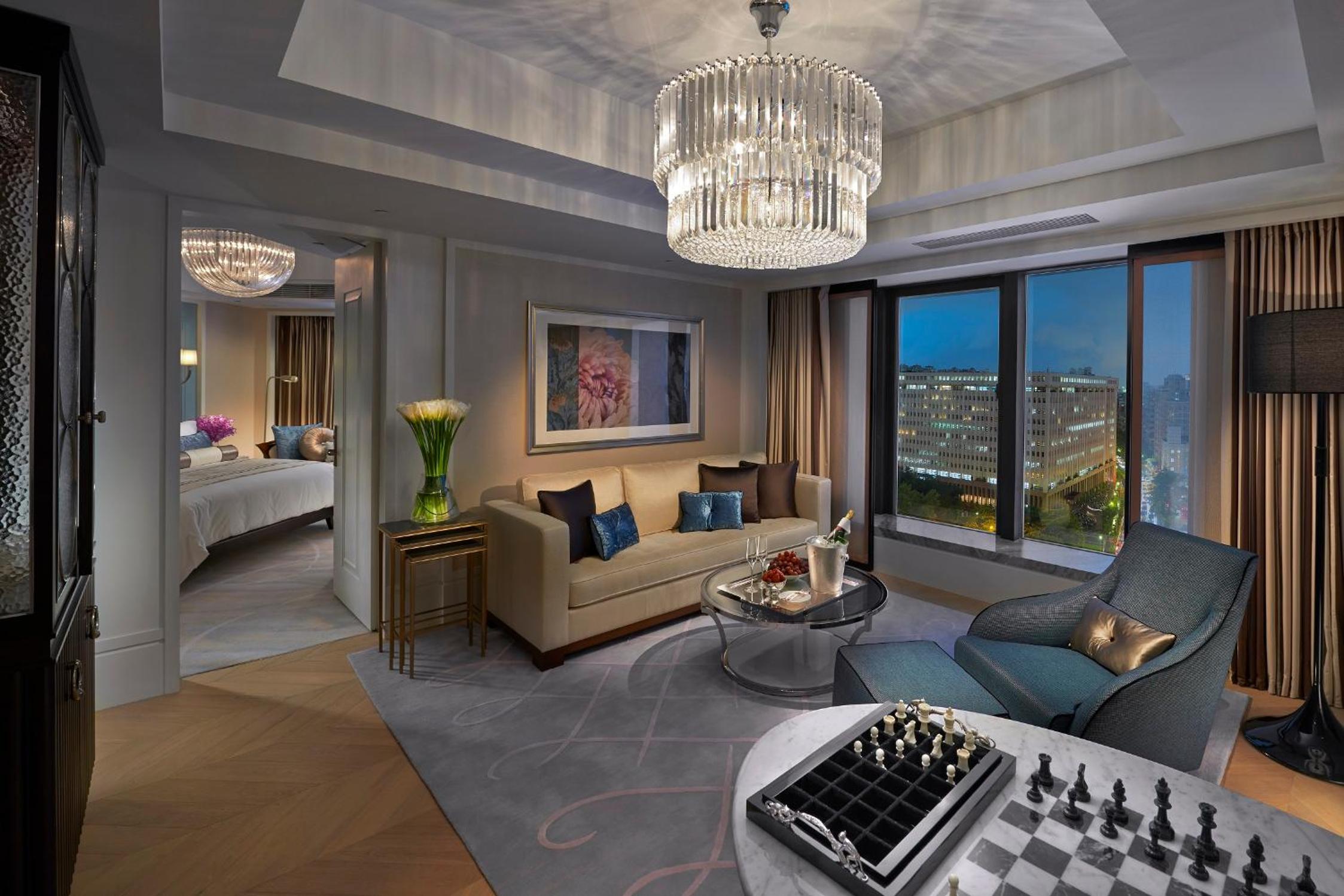 Club City Suite