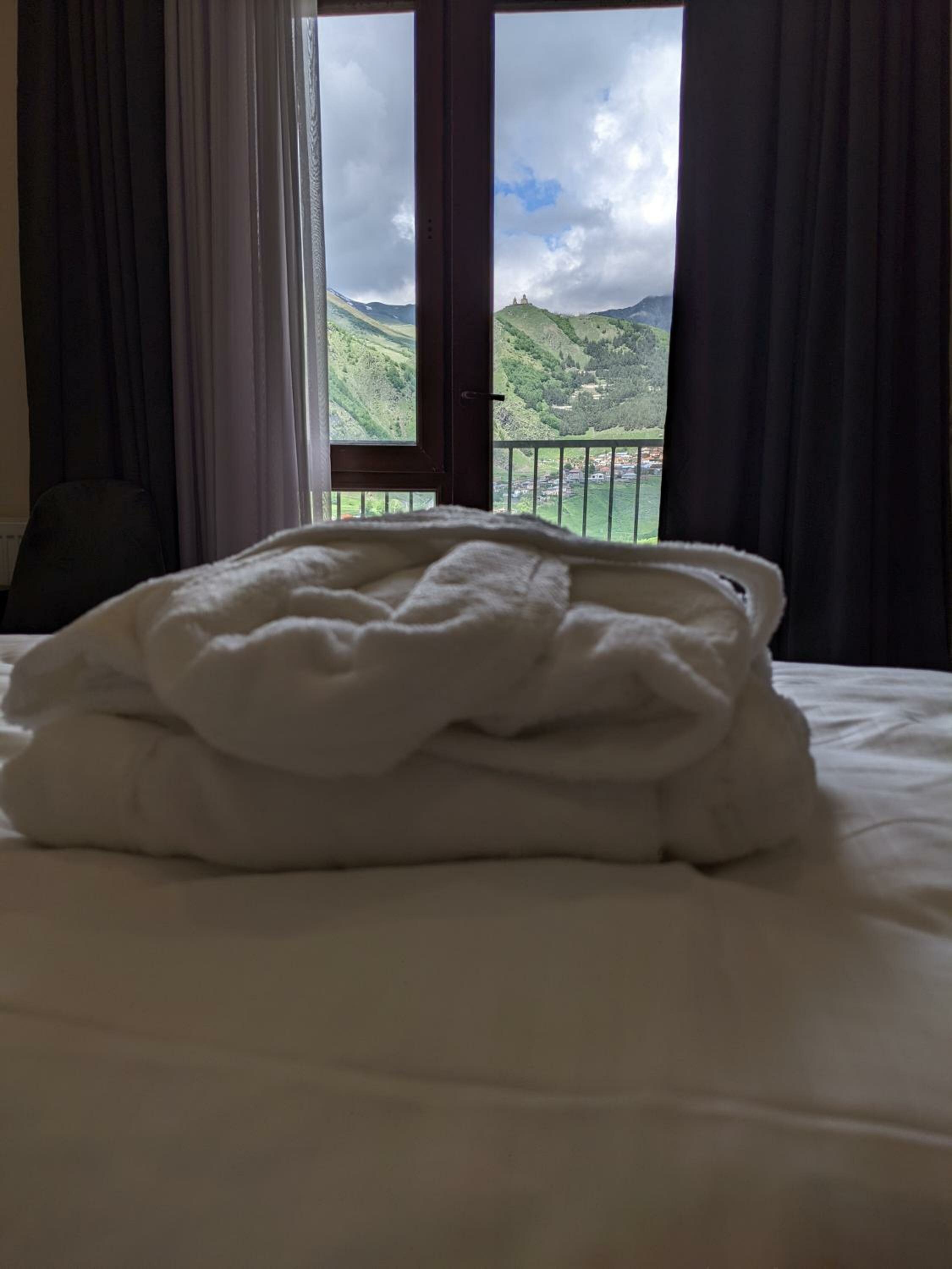 Double Or Twin Room With Mountain View