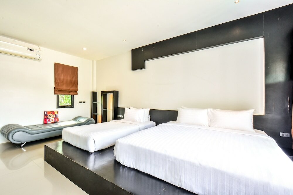 Deluxe Room (Jacuzzi)