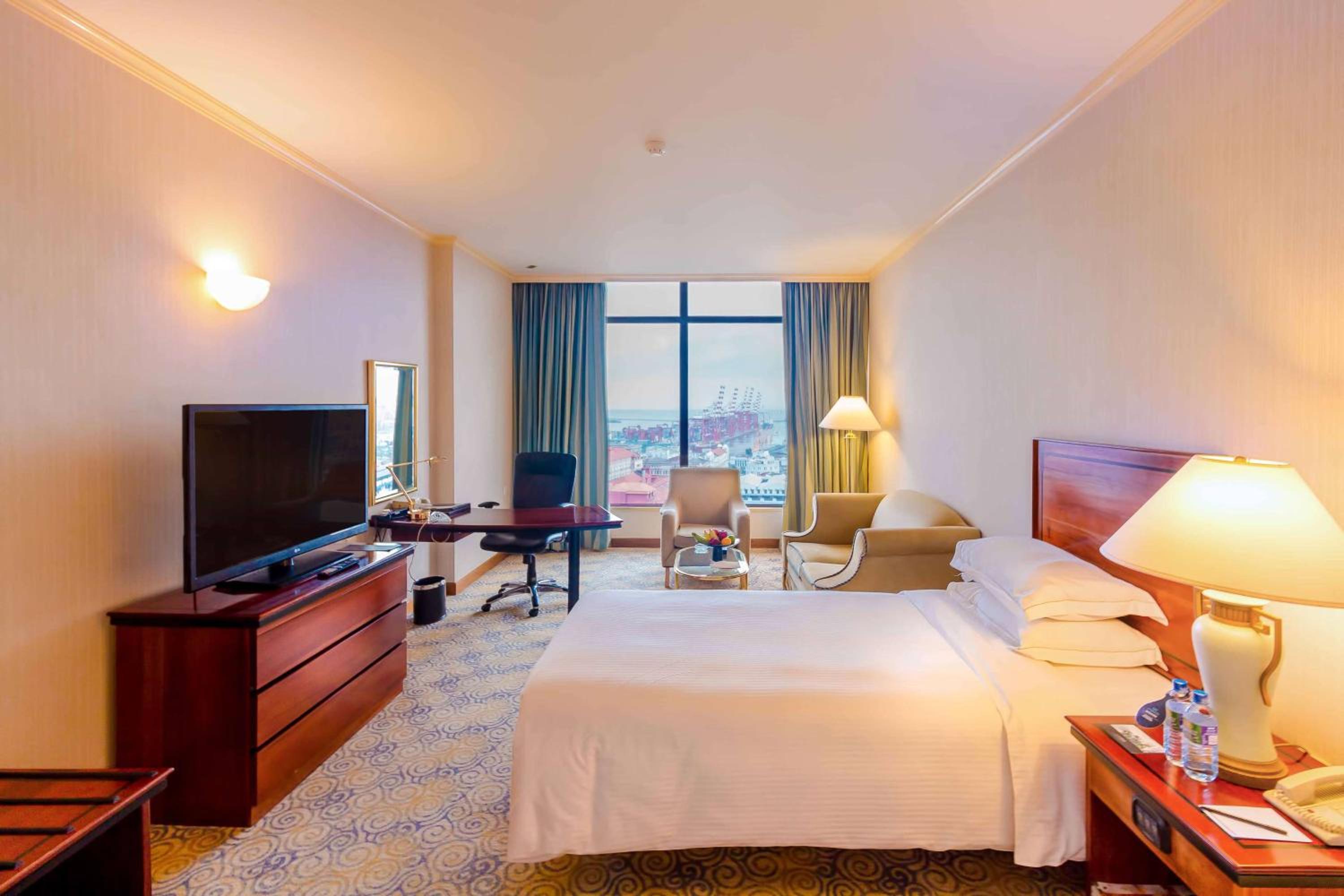 Executive King Room