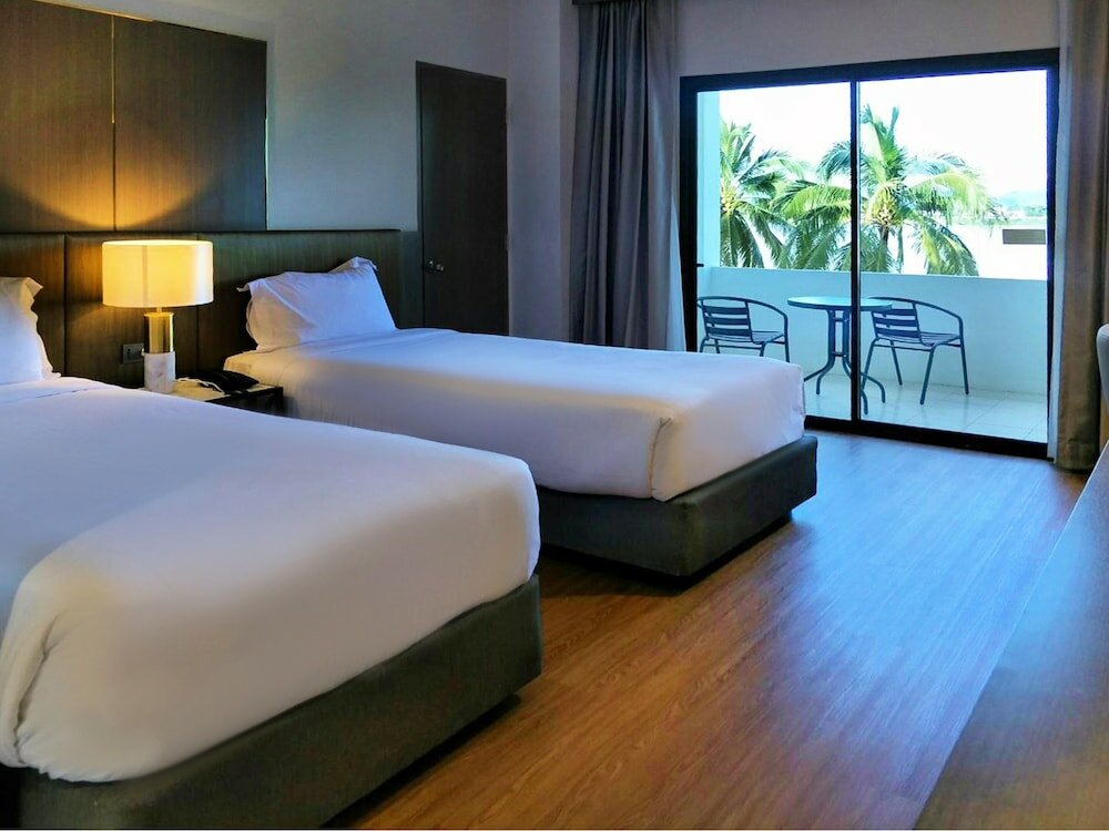 Superior Room, 2 Twin Beds, River View