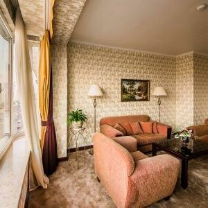 Люкс улучшенный двухкомнатный (1 кровать)