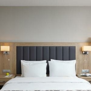 Стандартный с одной большой кроватью