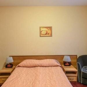 Двухместный первая категория (одна двуспальная кровать)