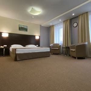 Полулюкс с одной двуспальной кроватью