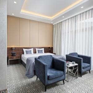 Классик Twin с балконом