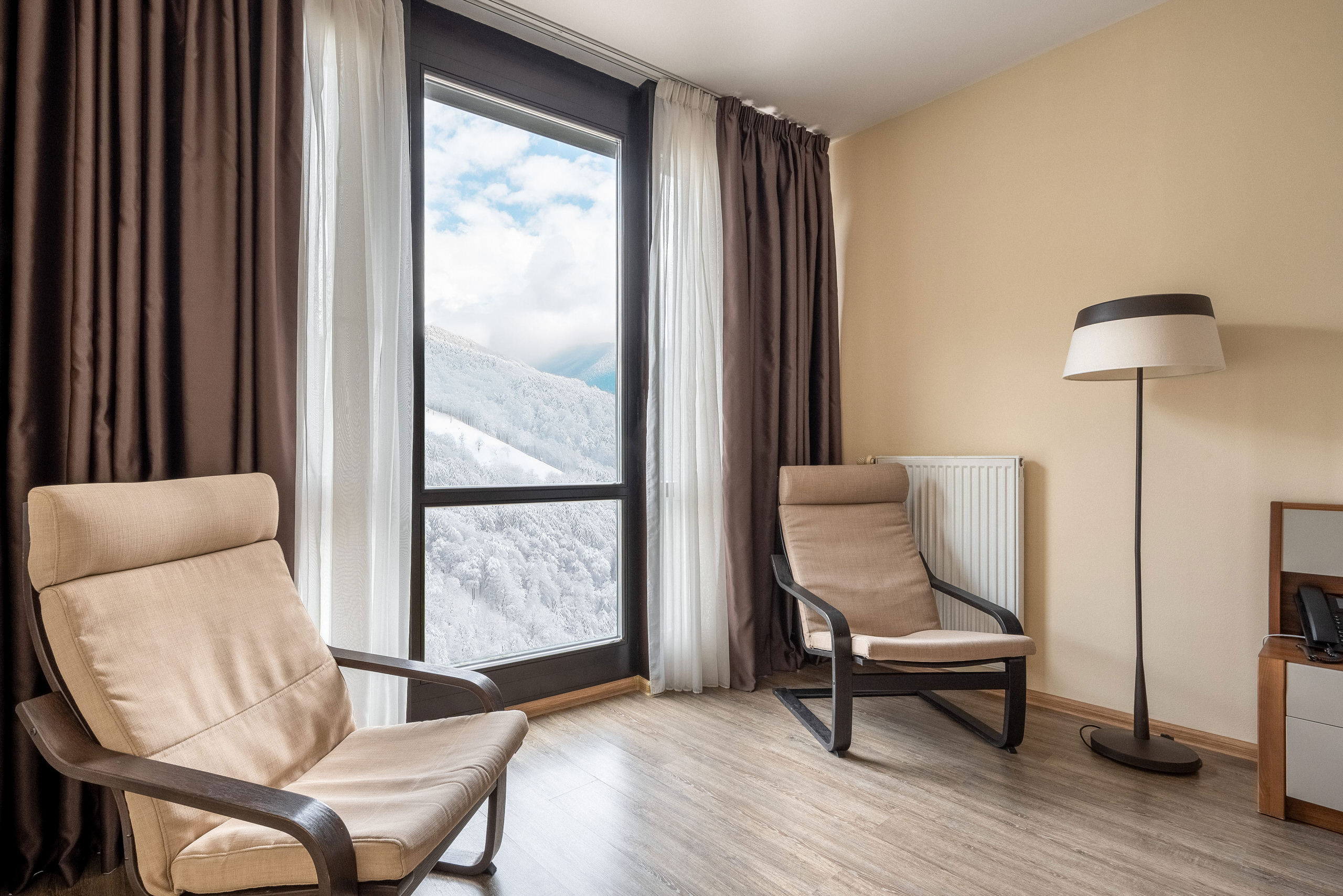 Улучшенные апартаменты с 1 спальней