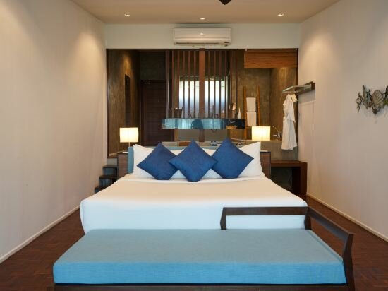 Sea Breeze Suite