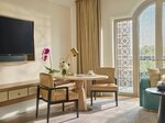 Deluxe King Room With City View в Emirates Palace Mandarin Oriental