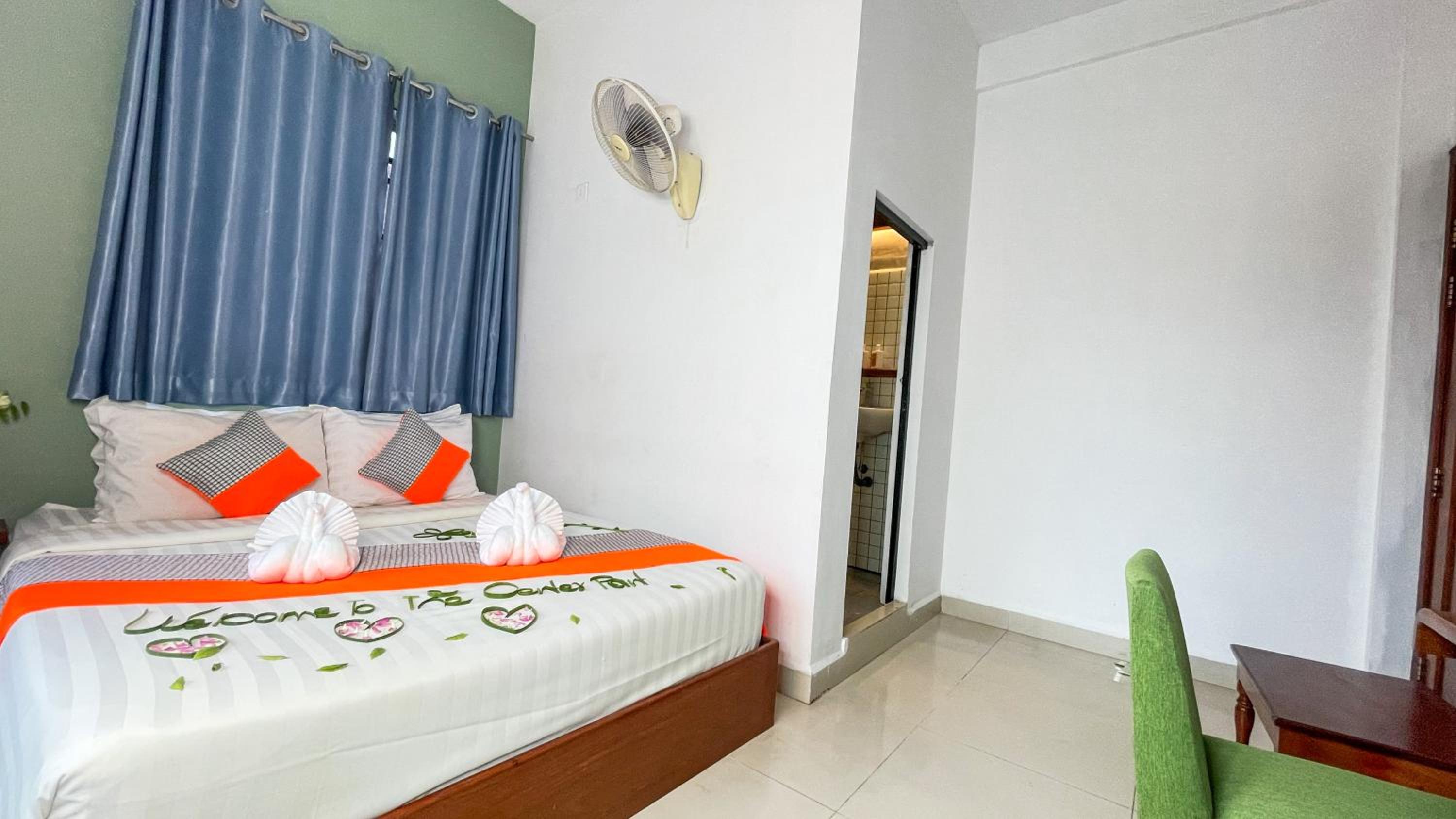 Deluxe Double With Balcony Pool View - Free Pickup