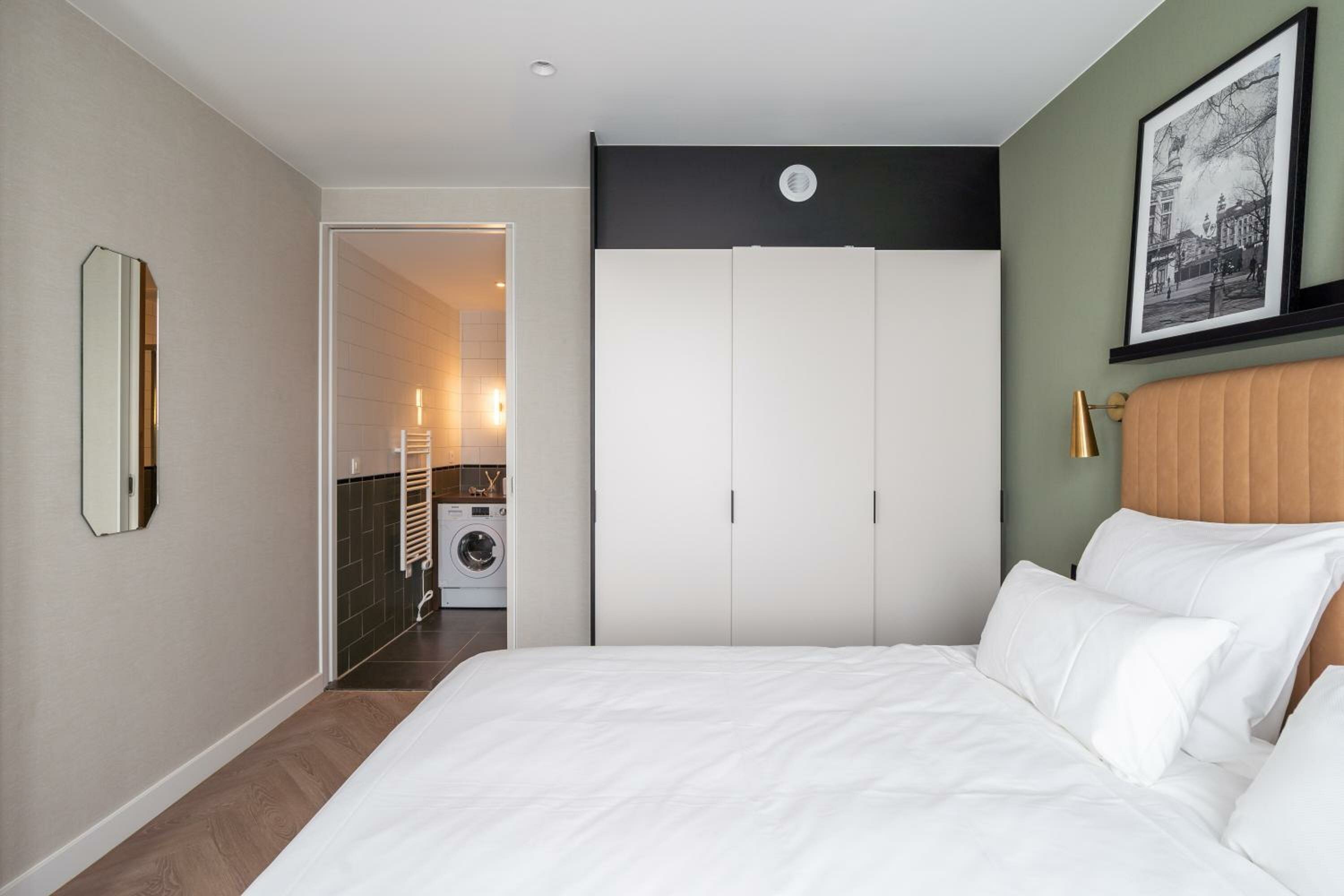 XL 2 Bedroom Apartment with Terrace and Sofa Bed