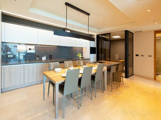 Ocean Suite (Mipo Harbor View)