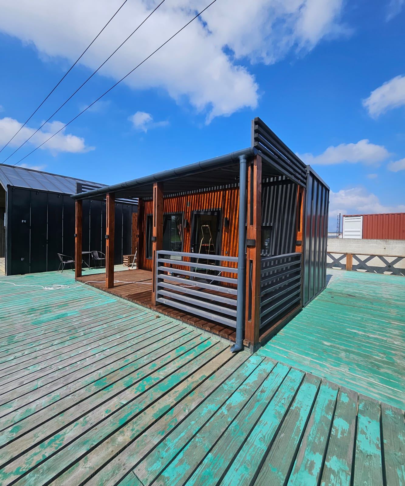 Дом с видом на озеро