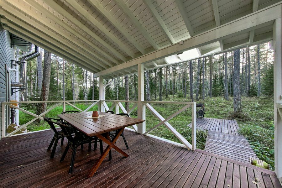 Коттедж с видом на лес