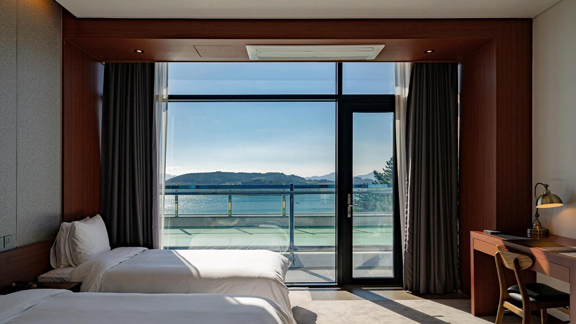 Triple Room With Half Ocean View