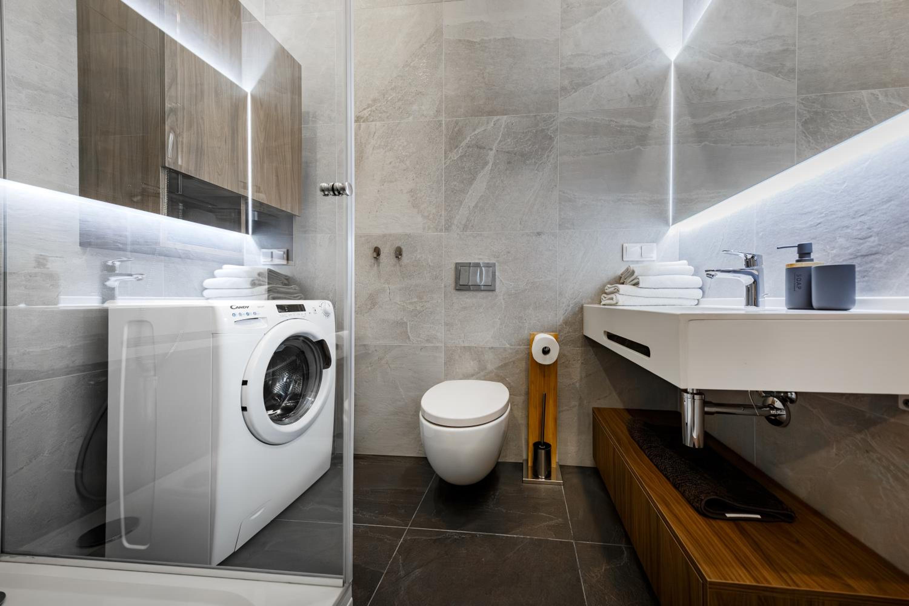 One-Bedroom Apartment (Twin Beds)