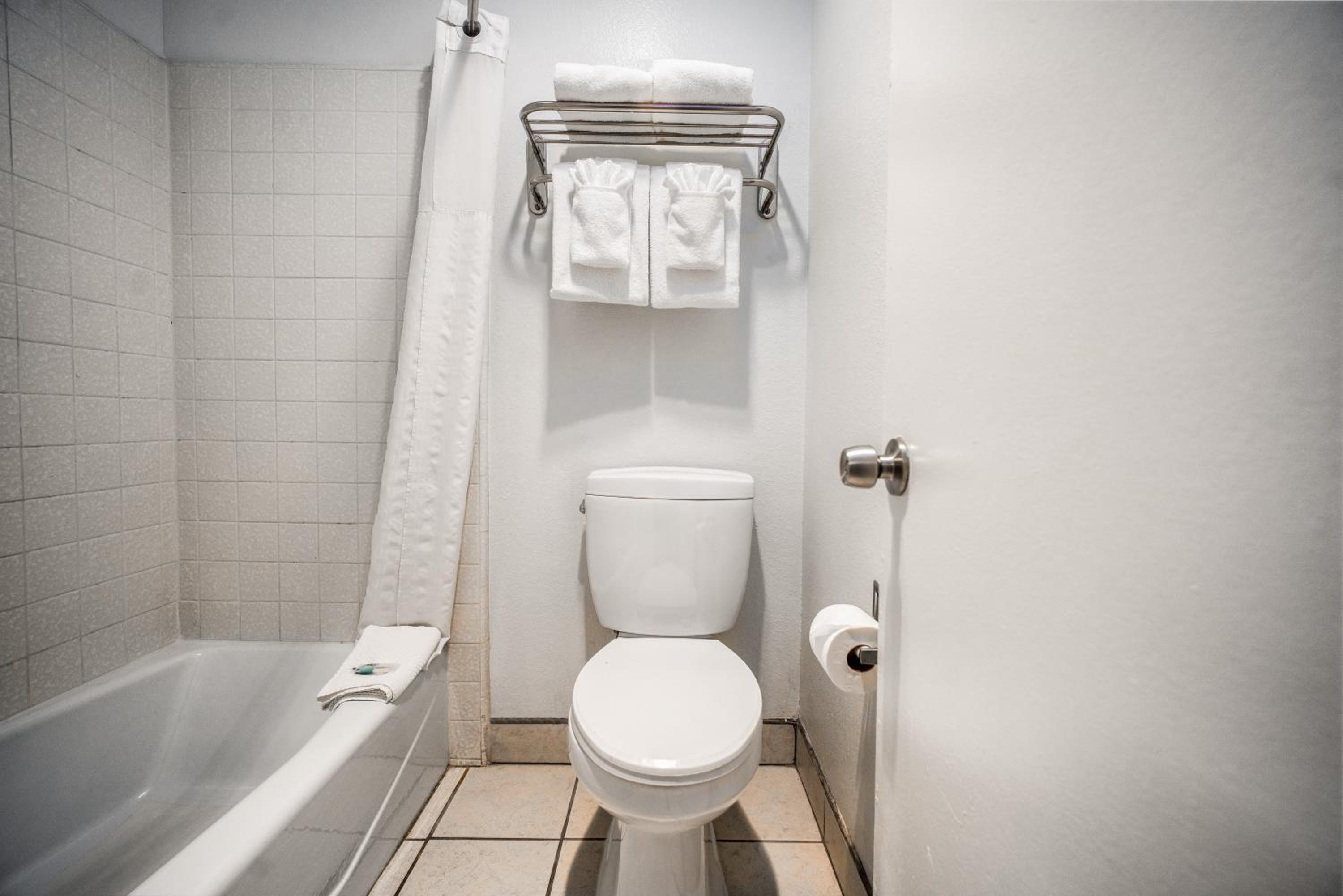 Two Bedroom Suite, 2 Queen Beds with Sofa Bed, 2 Bathrooms, Non Smoking