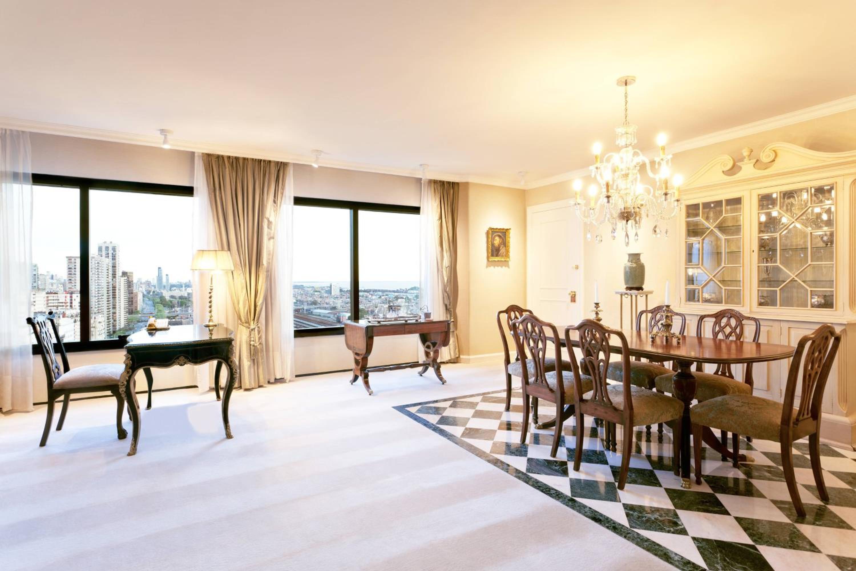 Belgrano Suite - Club Lounge/High Floor